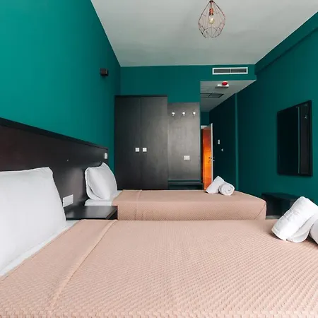 Arc Tirana ホテル Yzberishti