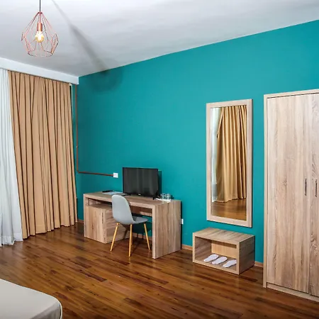 Arc Tirana ホテル Yzberishti