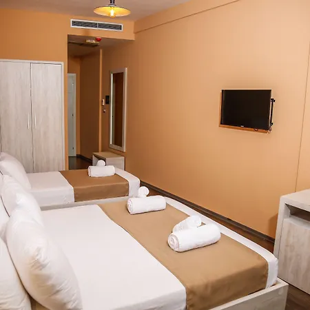 Arc Tirana ホテル Yzberishti