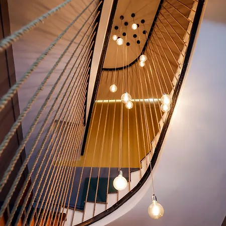 ホテル Arc Tirana