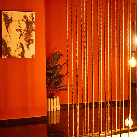 Arc Tirana ホテル Yzberishti