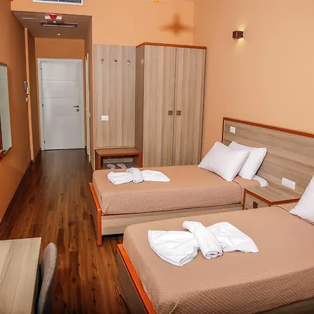 Hotell Arc Tirana 3*