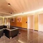 Arc Tirana Hotell 3*