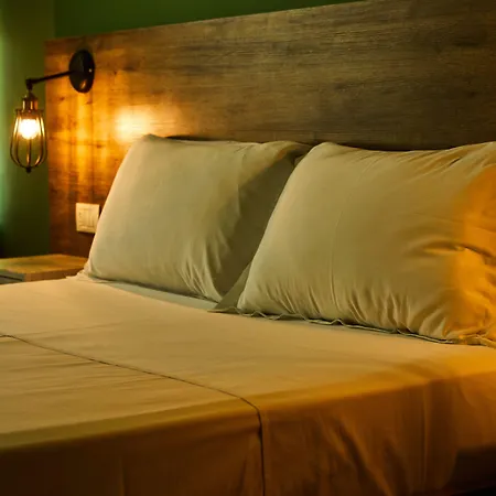 호텔 Arc Tirana Yzberishti