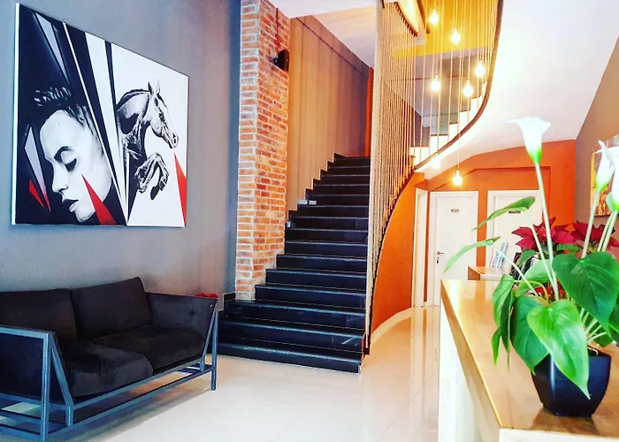 Arc Tirana Hotell 3*